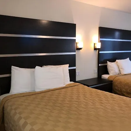 Cedar Inn & Suites